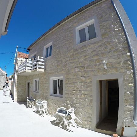Apartments And Rooms By The Sea Bibinje, Zadar - 6199 Exterior foto